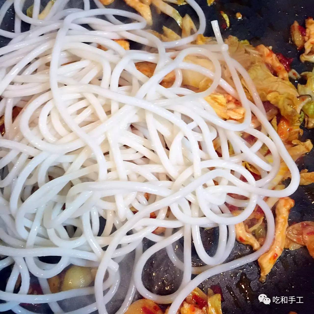 吃面食与吃米饭的南方人的区别,南方人都爱吃制作简单美味的米粉