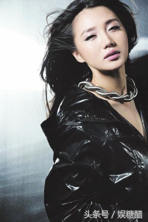 性感“千面”阿朵“财商”绚烂盛开