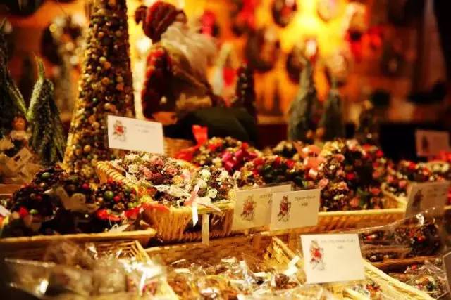 辣妹和你逛奥莱——2016辣妹车友会奥莱圣诞欢乐趴