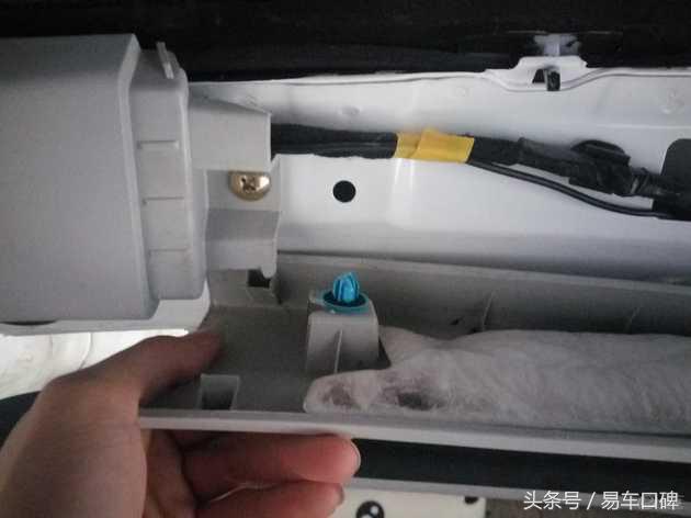 众泰t60后备箱右侧漏水,众泰t600发动机漏水