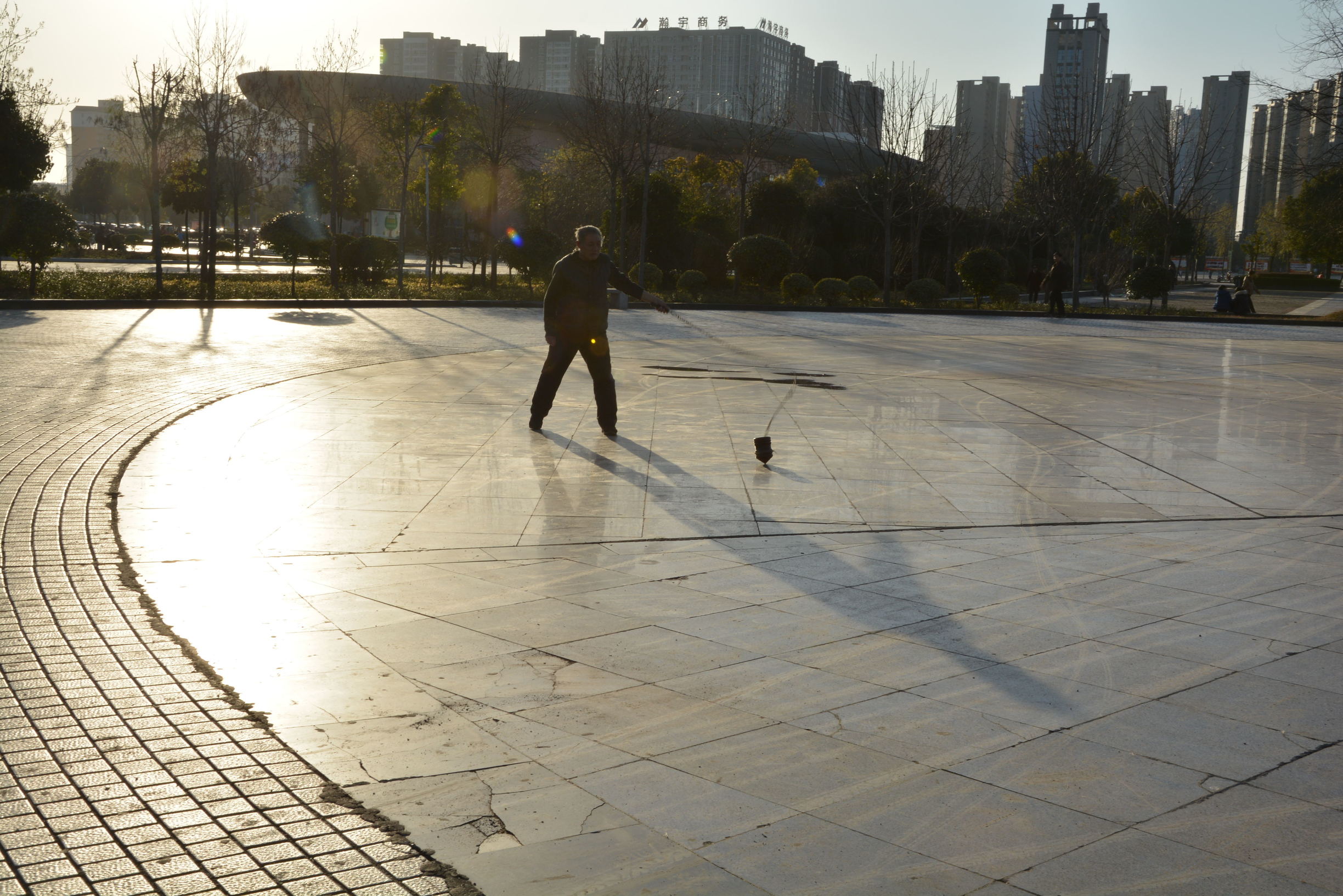 尼康D5200扫街，狗头基本够用