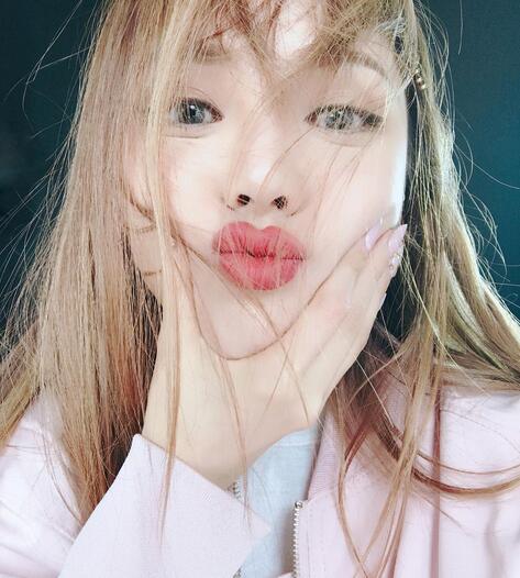 有色润唇膏学生党伪素颜,适合素颜的有色润唇膏安全