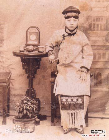 小脚女人的三寸金莲的历史,三寸金莲裹着一段中国历史