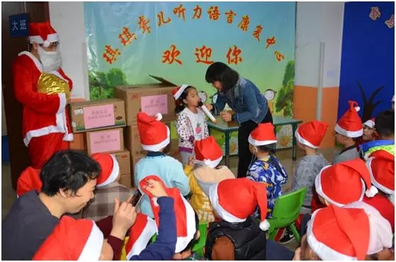 怎么给宝宝过圣诞节,医院给小朋友过儿童节