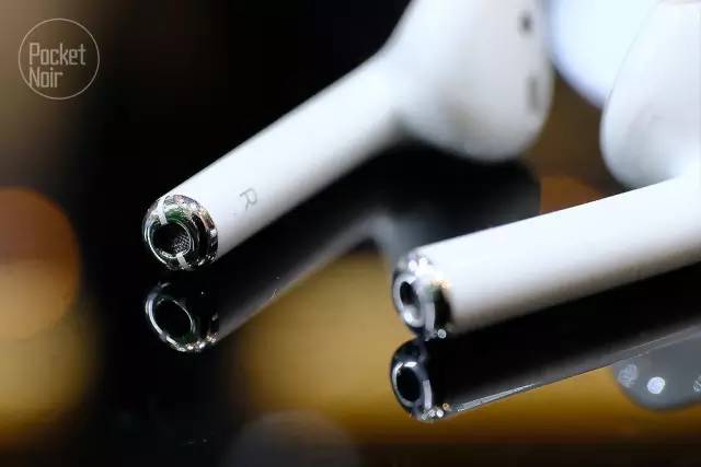 AirPods:头都快甩掉了,还是甩不掉它