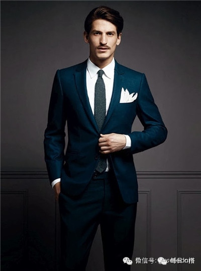 怎么避免穿正装像卖保险的,穿西装怎么才不像卖保险的