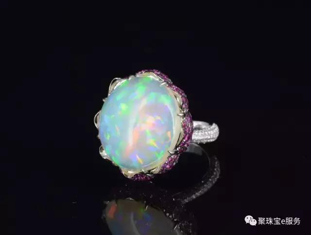 走进彩虹般的宝石——欧泊