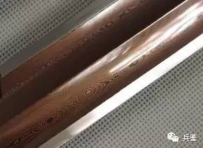 花纹钢和陨铁剑怎么分辨,怎么鉴别花纹钢的剑