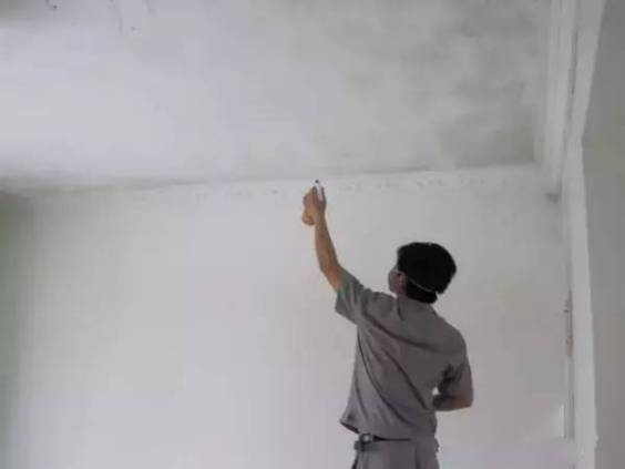 住在一楼潮湿和发霉,住一楼潮湿长霉最佳解决方法