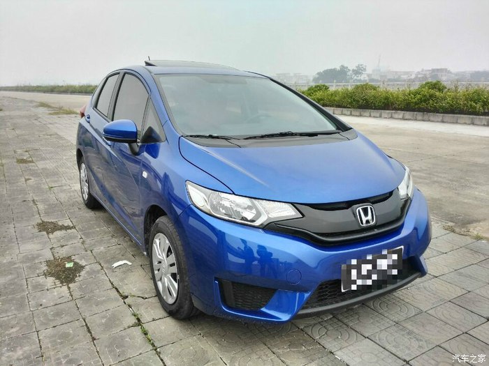 蓝色的飞度为什么便宜,蓝色飞度好看吗