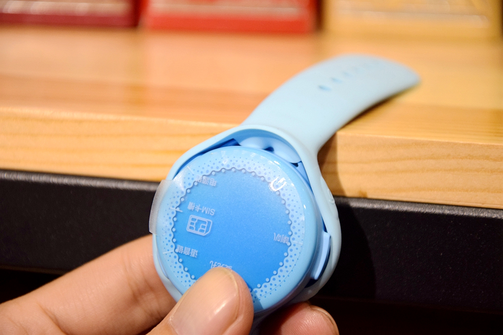 颜值犹在，功能重新布局换来的贴心关怀-米兔儿童手表Q深评