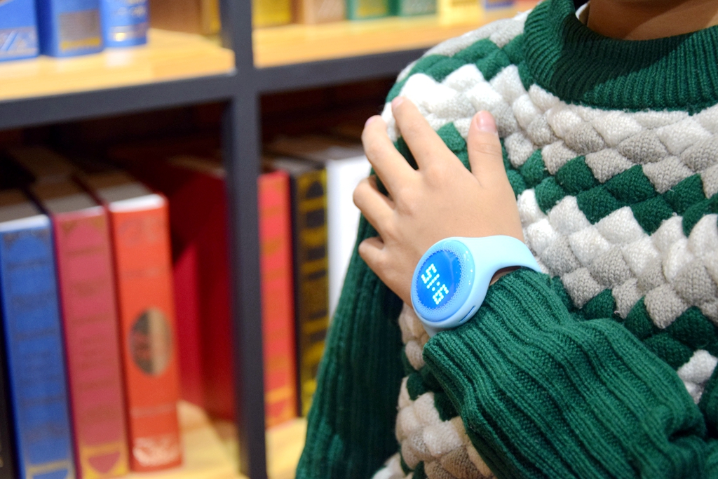 颜值犹在，功能重新布局换来的贴心关怀-米兔儿童手表Q深评