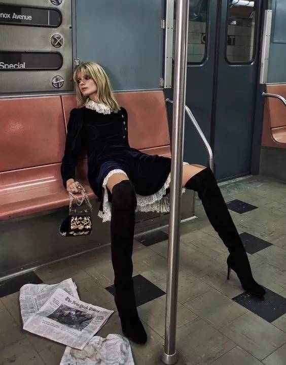 Word大长腿｜靴子千千万今年偏偏独宠过膝这一款