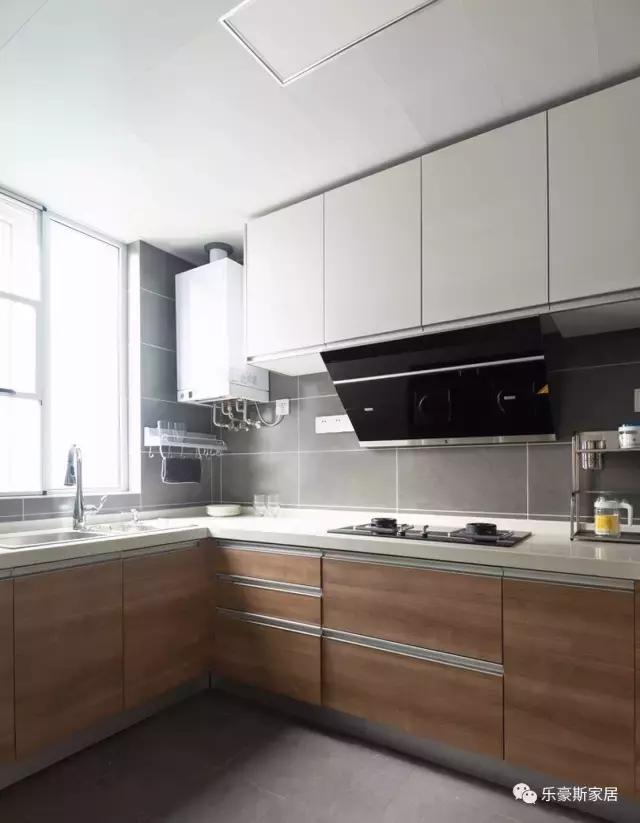 大连福荣园复式,大连福佳新城两室一厅装修风格