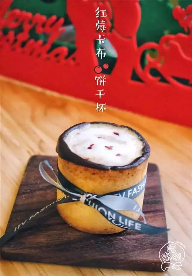 圣诞搞事啊!这杯咖啡竟好喝得我连杯子都吃掉了!