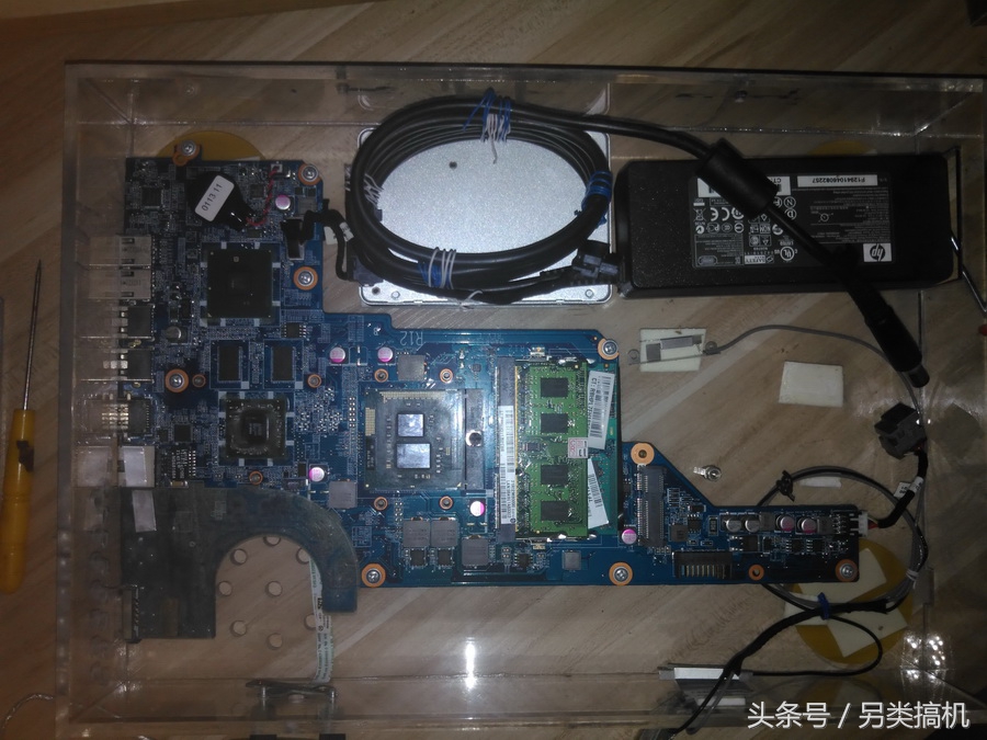 笔记本电脑改装成一体机加触摸,台式机硬件升级