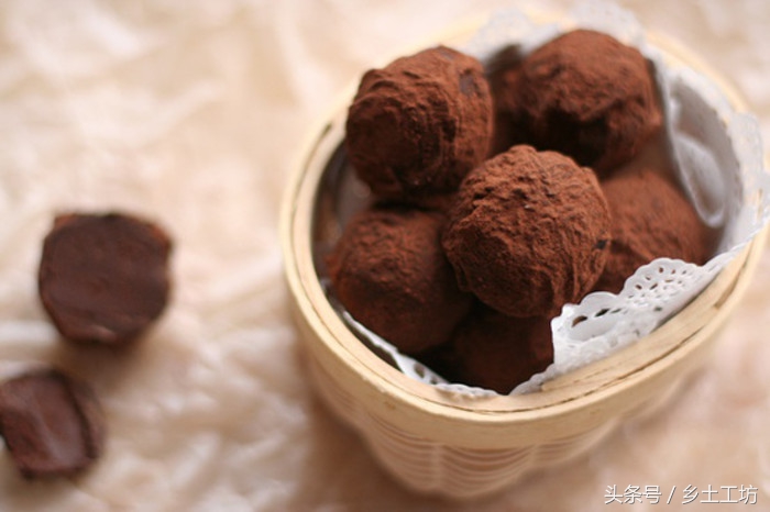 圣诞节零食礼盒里放什么东西,适合圣诞节的小零食