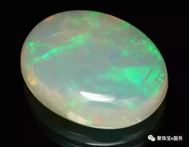 走进彩虹般的宝石——欧泊