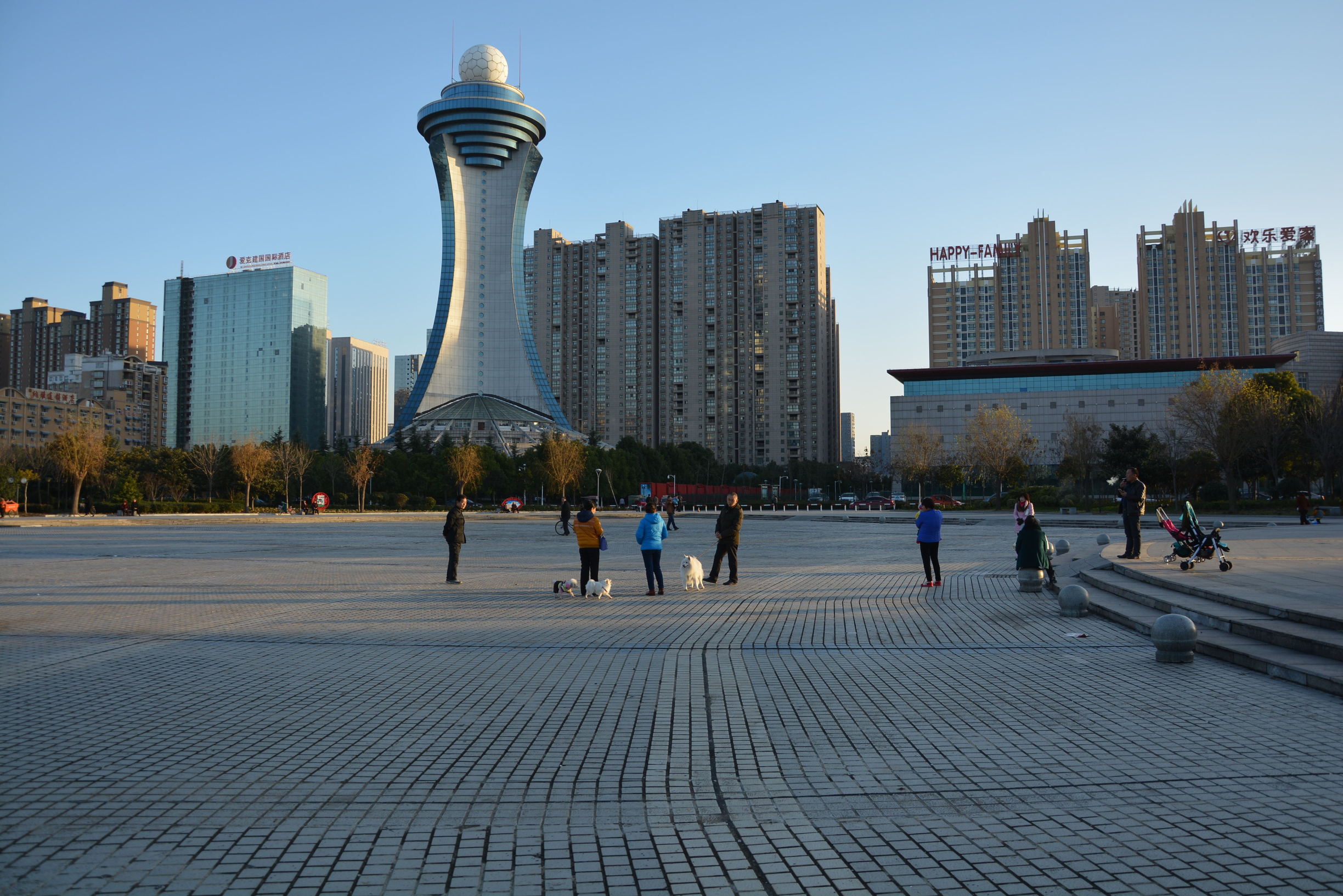 尼康D5200扫街，狗头基本够用