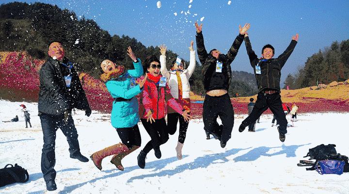 成都周边看雪滑雪的地方 (成都周边滑雪泡温泉好去处)