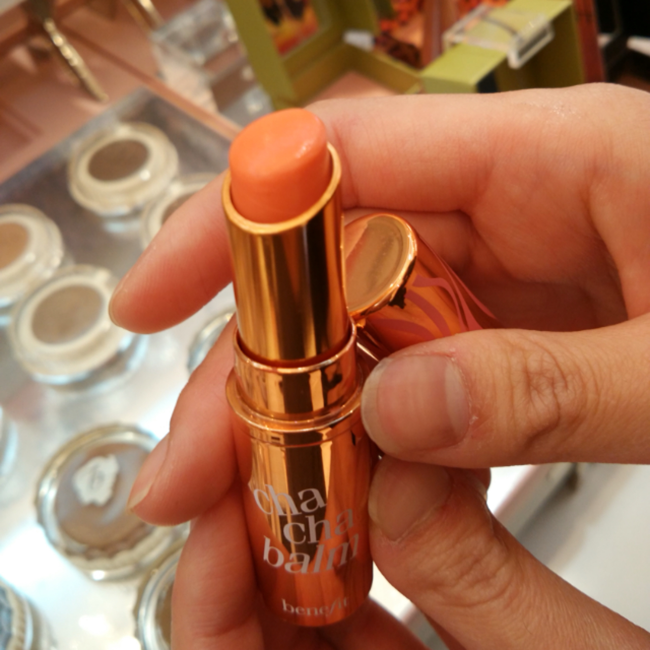 有色润唇膏学生党伪素颜,适合素颜的有色润唇膏安全