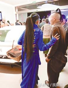 杨丽萍最后一次跳孔雀舞地点,杨丽萍跳的孔雀舞19岁