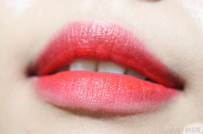 秀智同款“姨妈色”得鲜按压口红试色