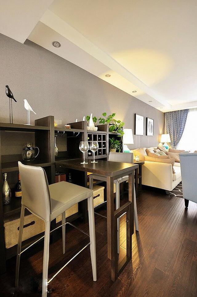 刚入住新房同事来做客说厨房太白容易脏其实根本不会哦