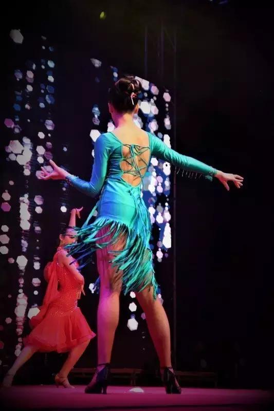 褰㈣薄璁捐澶ц禌瀛︽牎,鑱屾牎褰㈣薄璁捐澶ц禌