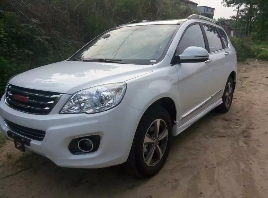 长城哈弗h6哪个性价比高,红旗hs5和哈弗h6哪个值得购买