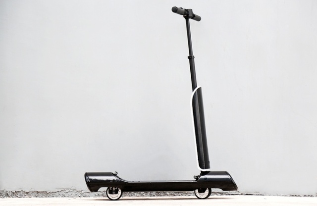 高颜值电动折叠滑板车,高档可折叠滑板车