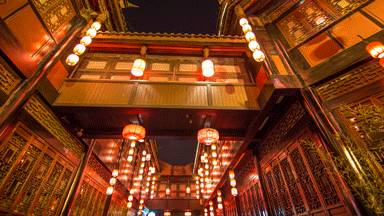 对不起，我们就爱待在成都！