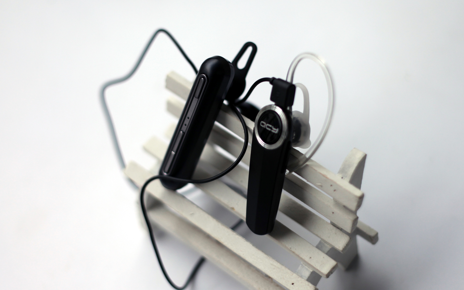 只需要29.9就能入手的蓝牙耳机QCYQ8体验