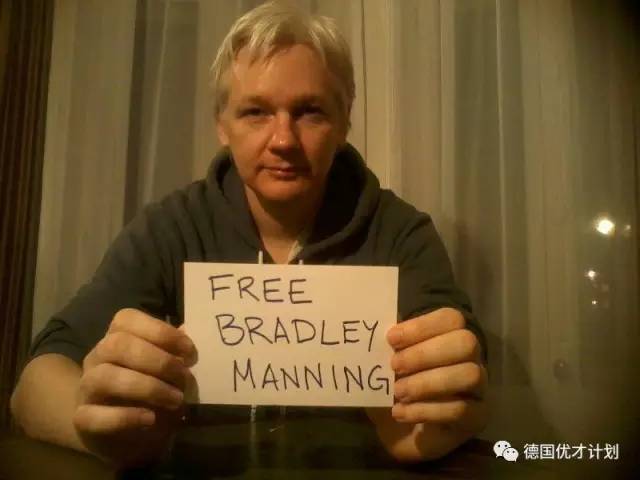 她是世界最牛变性人，*诺斯**登的前辈，奥巴马最后一刻为她发特赦令