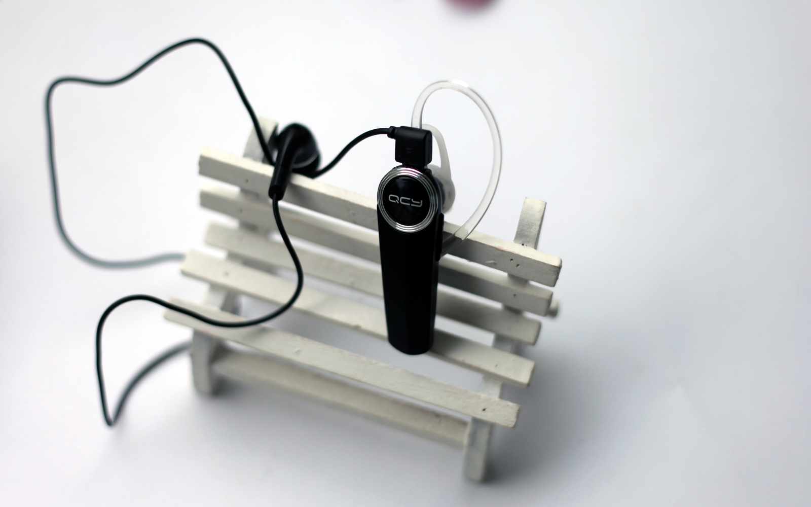 只需要29.9就能入手的蓝牙耳机QCYQ8体验