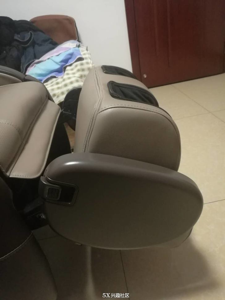 家里买按摩椅到底实用不实用,买完按摩椅后悔不