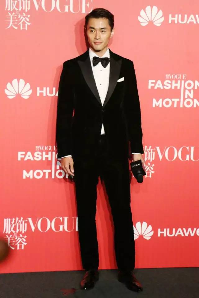 涓浗妯$壒璧电韬珮 (涓浗妯$壒璧电韬珮澶氬皯)