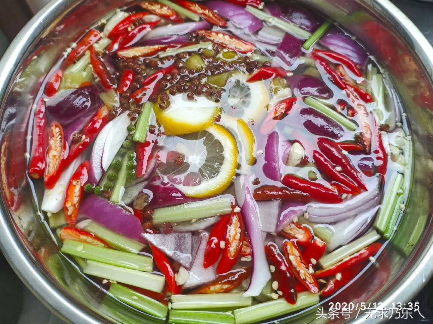 四川正宗泡椒凤爪做法教学,3斤泡椒凤爪配方