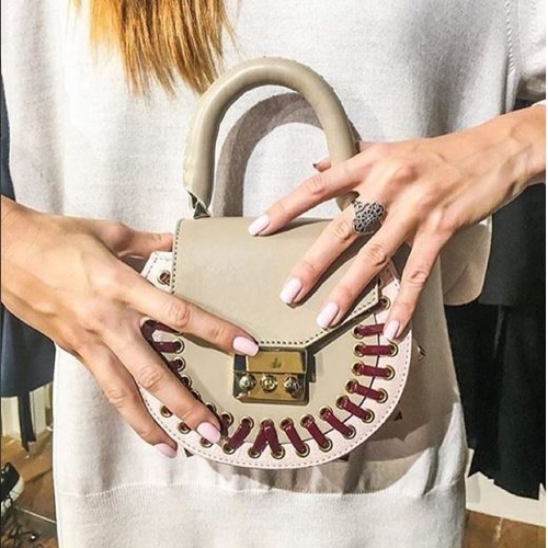 强势草单|新年用这5只小众红包先发制人！