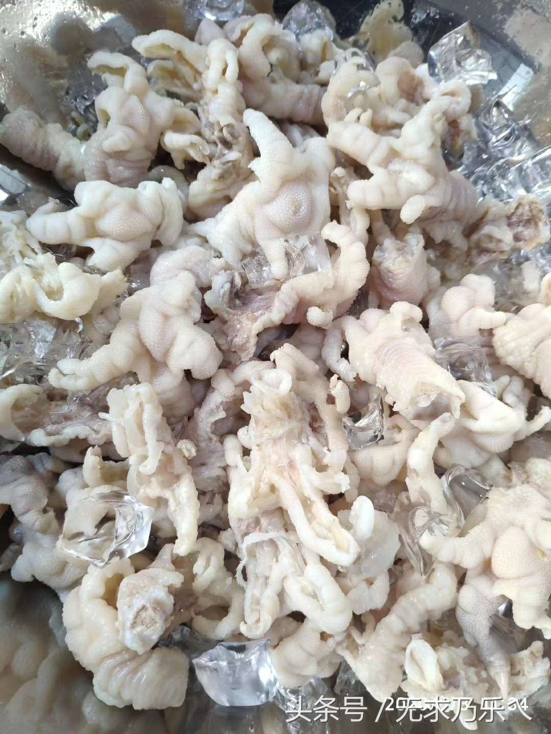 四川正宗泡椒凤爪做法教学,3斤泡椒凤爪配方