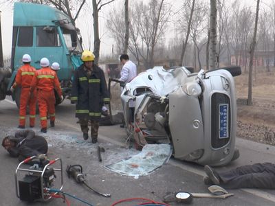 拒绝驾乘老年代步车出行,拒绝老年代步车的人