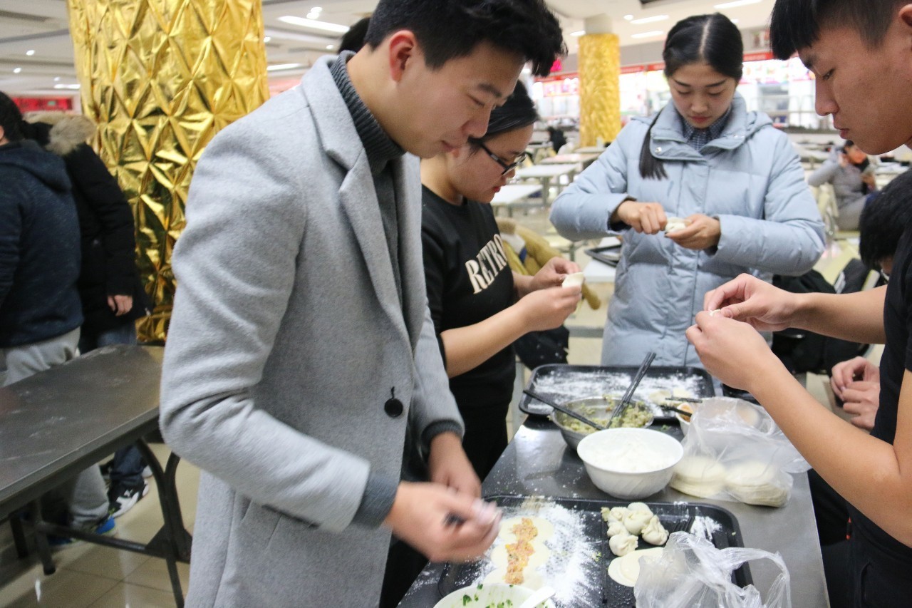冬至-暖心｜常州纺院机电工程系举办包饺子活动