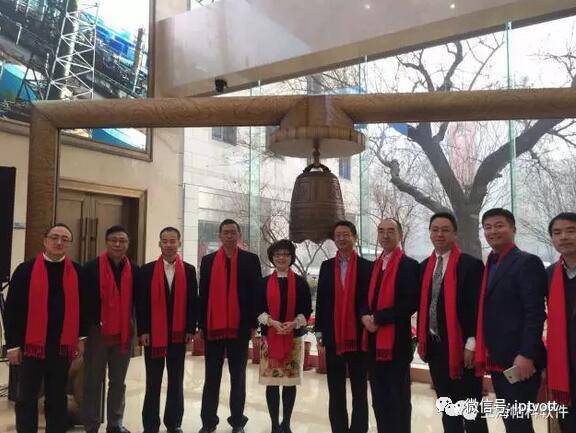 「朝花夕拾」1221｜帕科科技新三板敲钟仪式举行；2016年视频网站付费用户超7000万