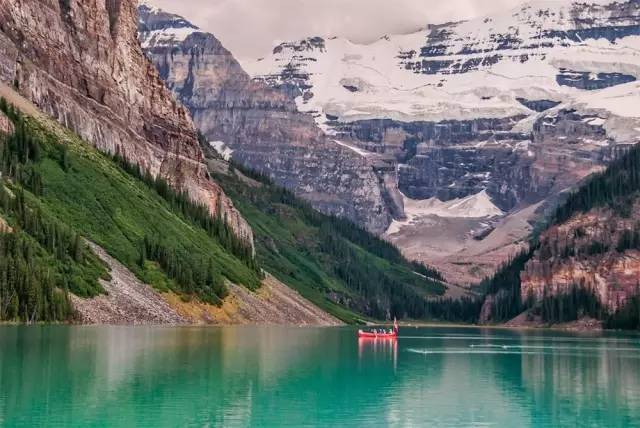 这几个国家太诱惑,直飞、免签、路边就能吃到米其林、国家公园免费一整年,是时候策划一场明年的旅行了!