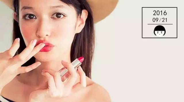 景甜素颜圈粉,景甜气场十足淡妆也很自信