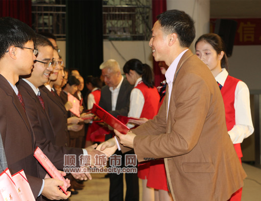 校企合作，胡锦超职校再添4个实训室