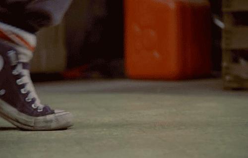 经典的帆布鞋这样搭配最舒服,帆布鞋真的很百搭怎么穿都不过时