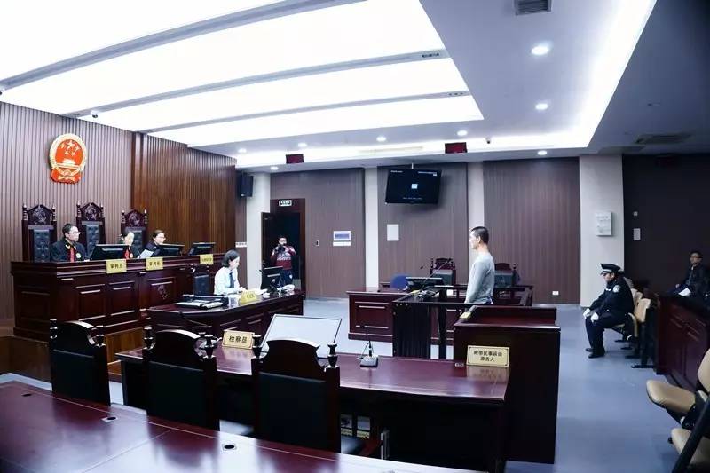 消毒液给泡椒凤爪消毒?贩卖淘汰猪?给他人打昂贵“瘦脸针”?这些人昨天都被判刑了!