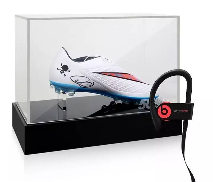 “双旦”临至，C罗总裁忙着怎么撩动全世界的雄性雌性荷尔蒙