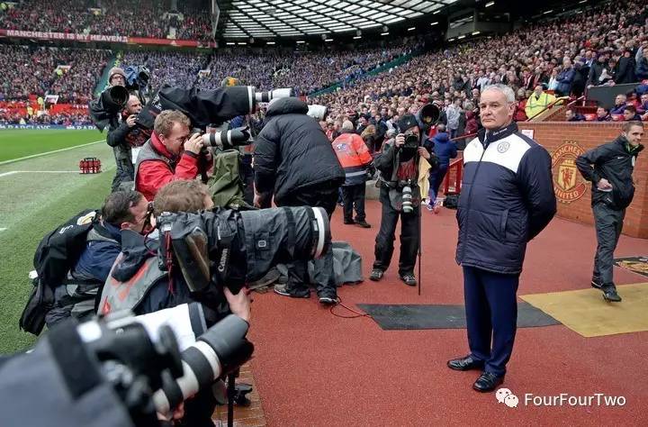 2014圣诞节垫底，2015圣诞节登顶，2016呢？莱斯特城的故事，曾经是足球世界最美好的圣诞礼物